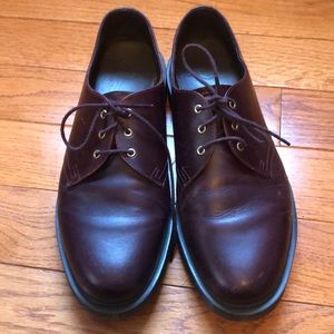 Dr. Martens Low Top Dress Shoe 11 mens